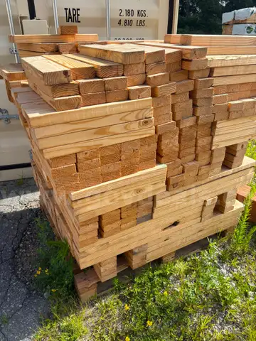 ANOTHER PALLET OF 2x4 DIMENSIONAL LUMBER BOARDS!! - CRAFTS - FIREWOOD - CAN SHIP!!