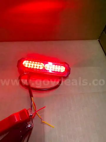 4 RED RED SPLIT SURFACE MOUNT LED FLASHING LIGHTS- CAN SHIP!!! MA