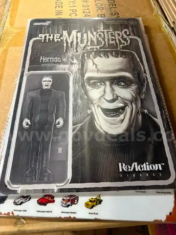 MUNSTERS METAL SIGN - CAN SHIP!!!