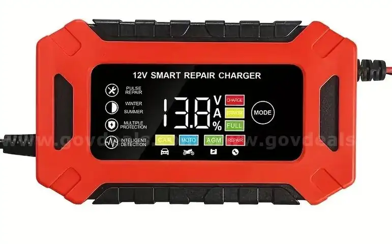 BRAND NEW 12 VOLT BATTERY CHARGER MAINTAINER CARTRUCK MOTORCYCLE - CAN SHIP!!!