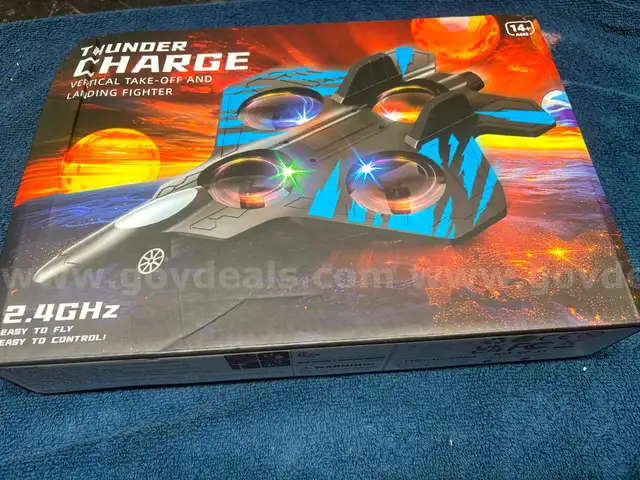 PLANE STYLE DRONE NEW - CAN SHIP!!! MA