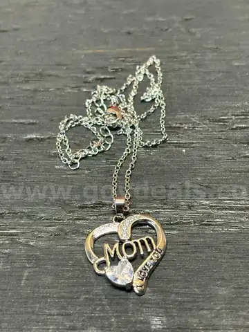 "MOM" WITH WHITE STONE SILVER COLORED NECKLACE JEWELRY - SHIPPING ONLY MA