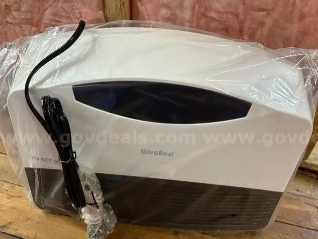 NEW SMART ELECTRIC WIFI HEATER - SHIPPING ONLY - MA