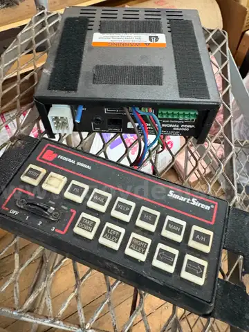 FEDERAL SIGNAL SMART SIREN SS2000 - SHIPPING ONLY - MA