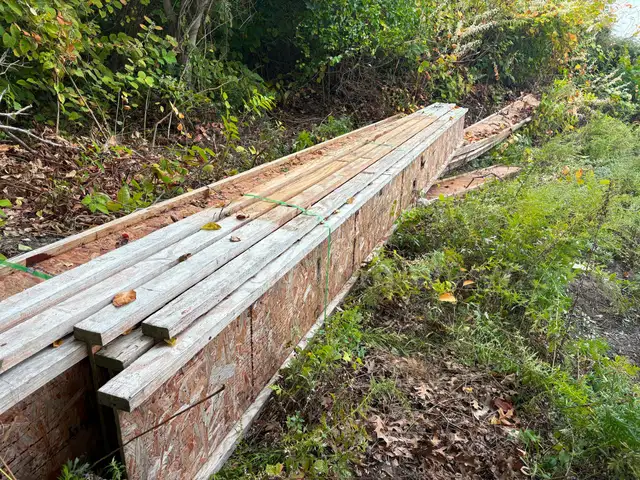 MIX LOT OF  ENGINEERED WOOD I-JOISTS  - LOCAL PICKUP
