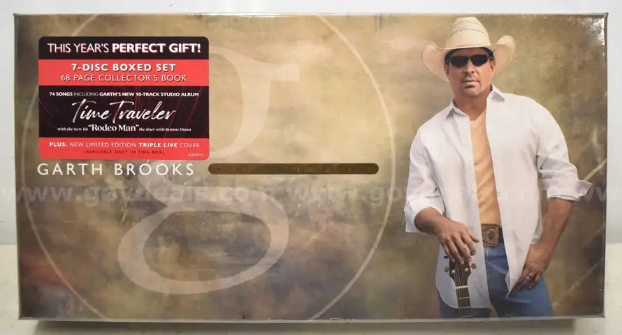 BRAND NEW 7 CD DISC COLLECTION GARTH BROOKS THE LIMITED SERIES - SHIP ONLY