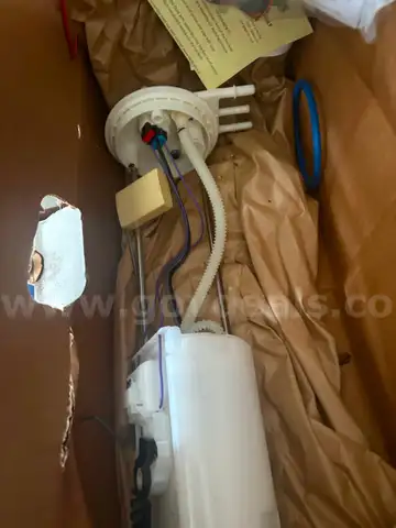 NEW OLD STOCK DELPHI FUEL PUMP  FOR GM TRUCKS - SHIPPING ONLY - MA