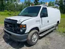 2011 Ford Econoline E-350 Super Duty CARGO VAN with 5.4L V8