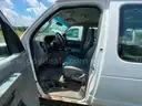 2009 Ford Econoline E-350 Passenger Van with 5.4L V8