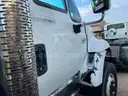 2006 International 7400 Single Axle Dump Truck with 9.3L L6 DIESEL