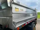 2006 International 7400 Single Axle Dump Truck with 9.3L L6 DIESEL