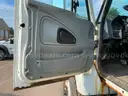 2006 International 7400 Tandem Axle Dump Truck with 9.3L L6 DIESEL