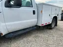 2006 Ford F-350 SD XL 2WD DRW with Utility Body