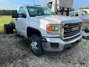 2016 GMC Sierra 3500HD REG Cab and Chassis 2-DR, 6.0L V8