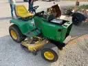 JOHN DEERE 420 Lawn Tractor