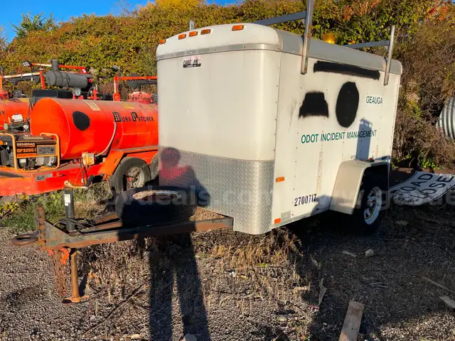 2003 CARGO PRO Enclosed Trailer