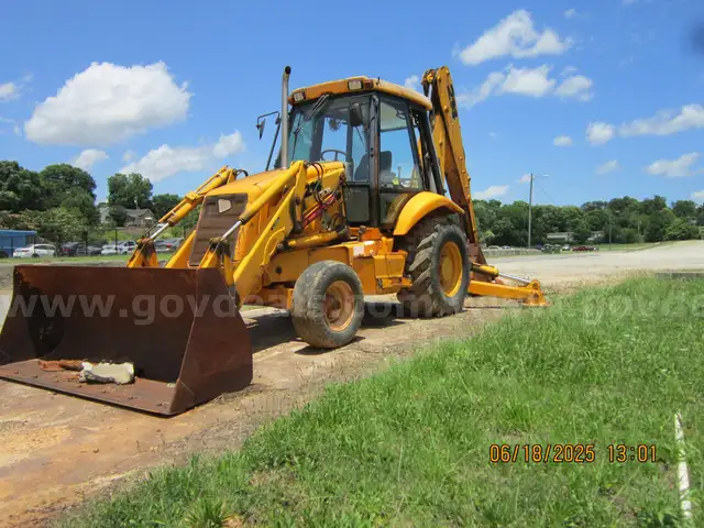 2001 JCB Backhoe