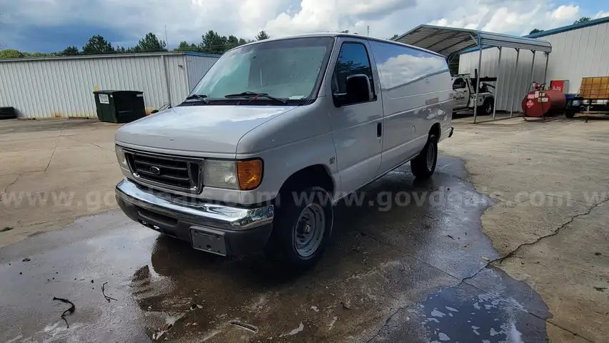 2004 Ford Econoline