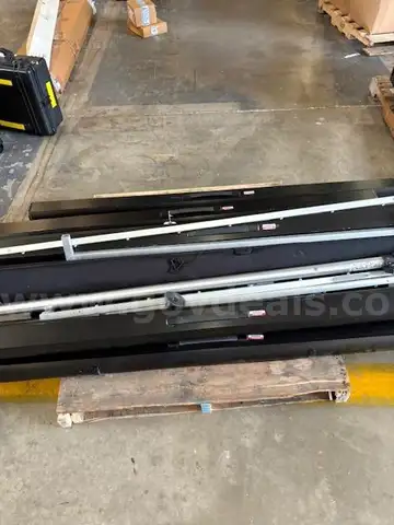 Projector screens, lot of 9 - UNTESTED