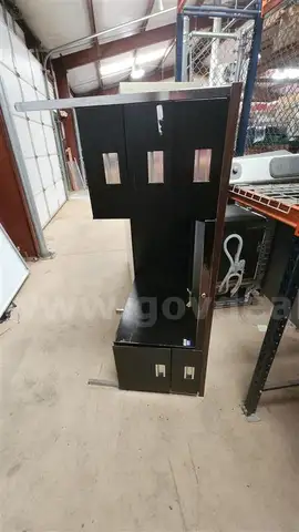 Metal Desk w/6 Drawers