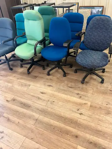 Chairs; wheeled, lot of 8