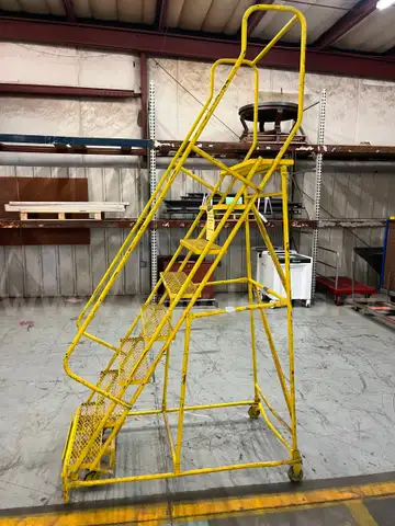 Stairs on wheels