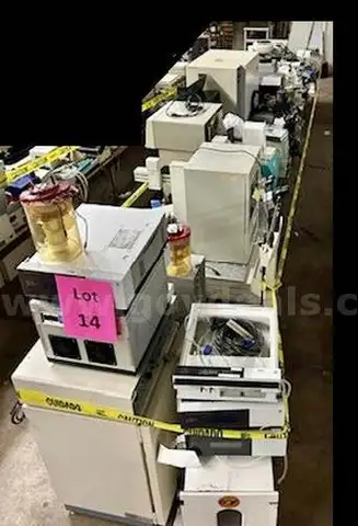 Miscellaneous medical/lab equipment - Lot 14