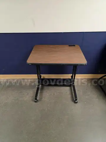 Desk - Rolling Desk/Workstation
