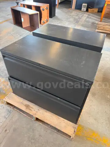 File cabinets, lot of 2