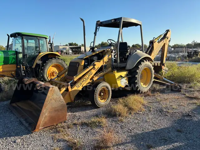 Backhoe/Loader - Ford 555E