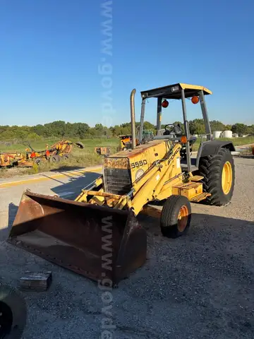 Backhoe/Loader - Ford 555D
