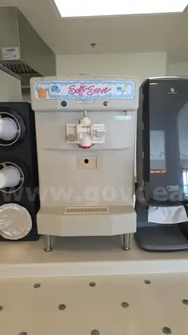 Soft Serve Ice Cream Machine