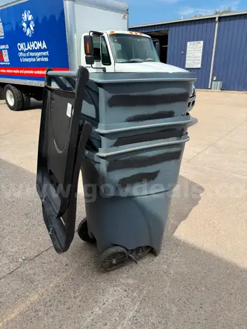 95 gallon trash receptacles, lot of 3
