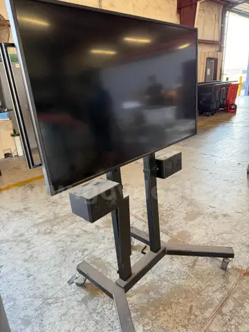TV and cart - UNTESTED