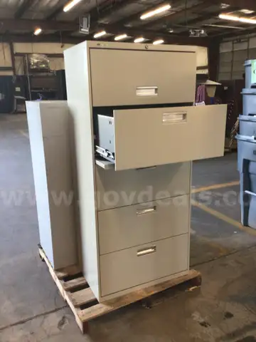 File cabinets, lot of 2
