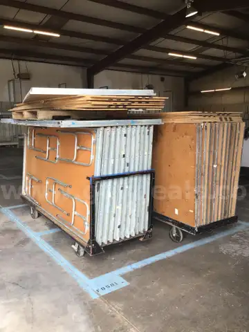 Portable stage/platform