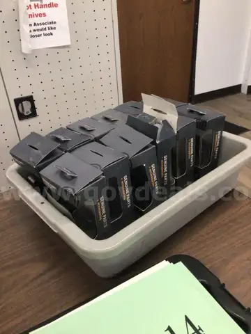 Magazine pouches, Sig Sauer, lot of 12