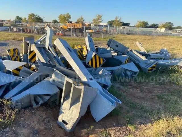 Lot of Bent Extruder Heads