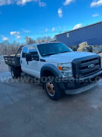 2012 Ford F-550 flat bed truck