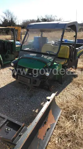 John Deere Gator