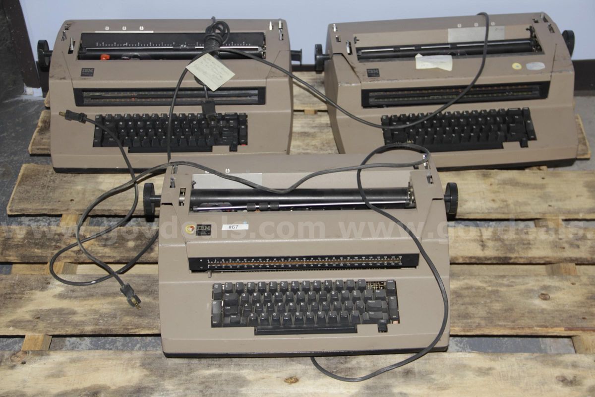 Lot of 3 Typewriters - IBM Correcting Selectric III - UNTESTED | AllSurplus