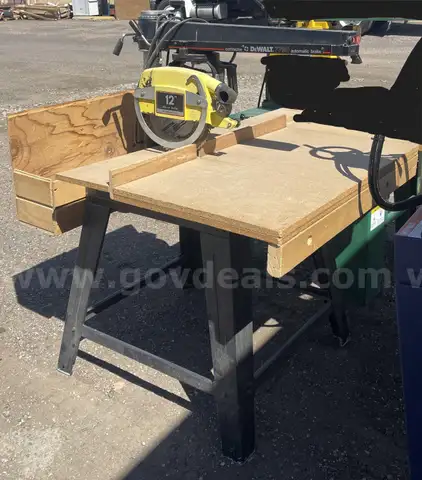 DEWALT 12&#x201D; RADIAL ARM SAW