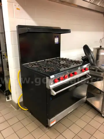 Vulcan 6 gas burner &#x26; oven with shelf