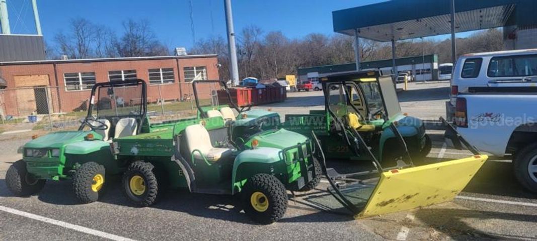 1 Lot of John Deere Gators & Golf Carts | AllSurplus