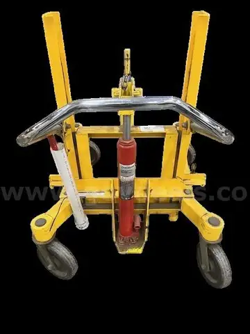 Strongway 3-Ton Long Ram Hydraulic Jack