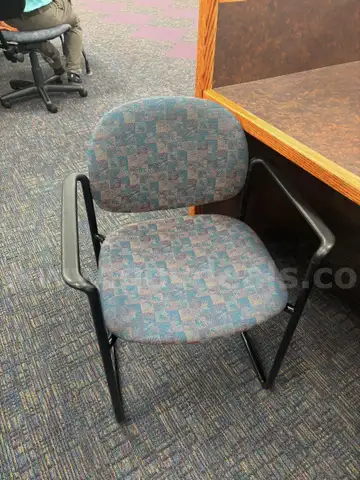 &#x1F4BA; Lot of 81 Blue Side Chairs