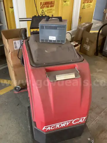 Lot &#x2013; Floor Cleaning Equipment