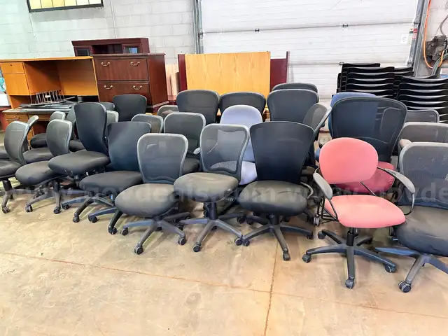 Lot of 28 Office Chairs &#x2013; Bulk Buy Opportunity
