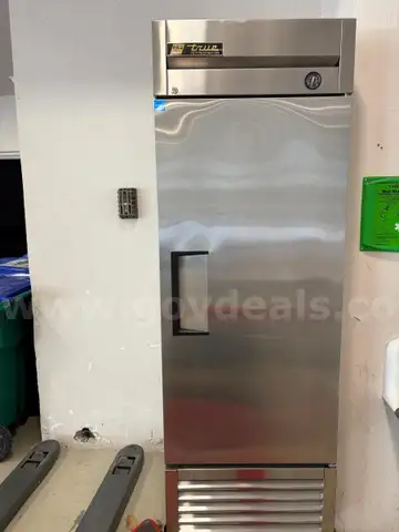 True Stainless Steel Refrigerator &#x2013; NON-WORKING / For Parts or Scrap