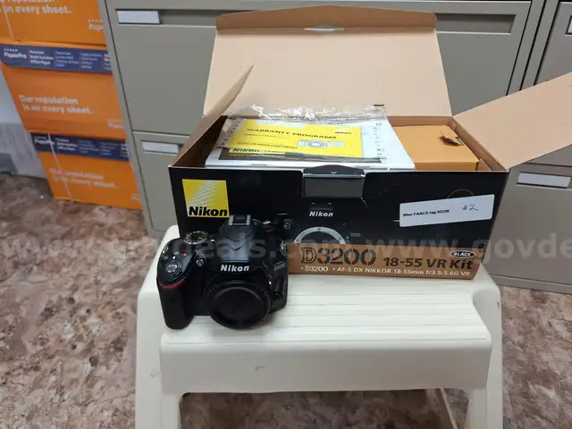 Nikon D3200 Digital Camera &#x2013; Excellent Condition